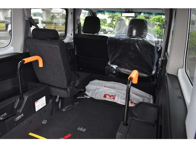 Daihatsu Atrai 5
