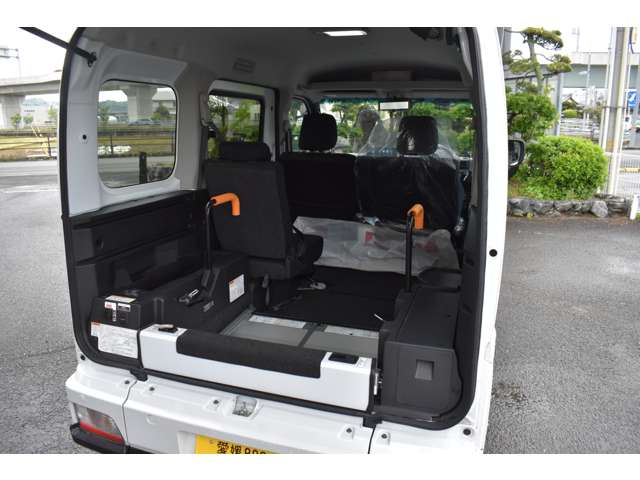 Daihatsu Atrai 9
