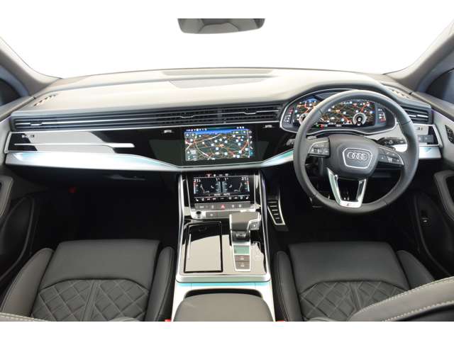 Audi Q8 3