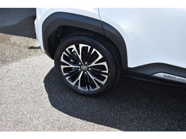 Toyota Yaris Cross 12