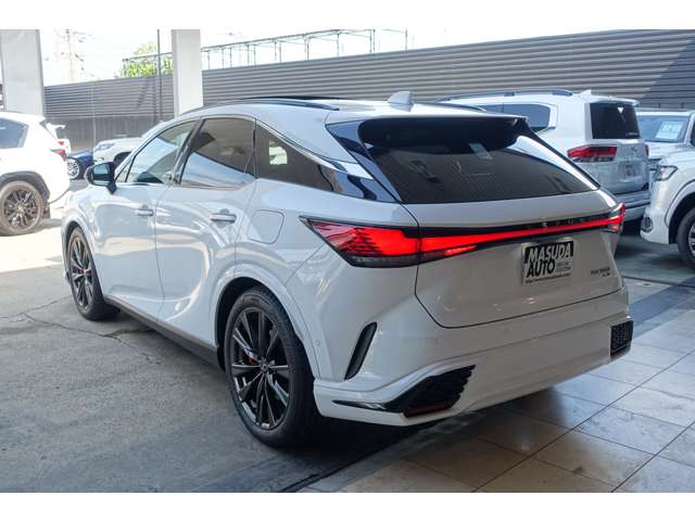 Lexus RX 7
