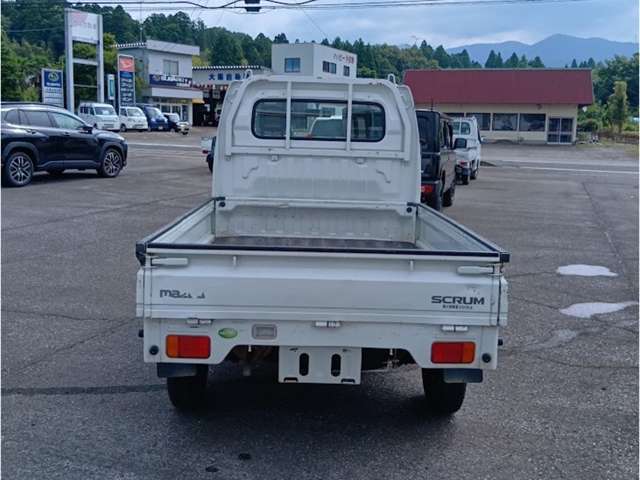 Mazda Scrum Truck 5