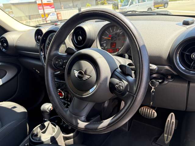MINI Paceman 6