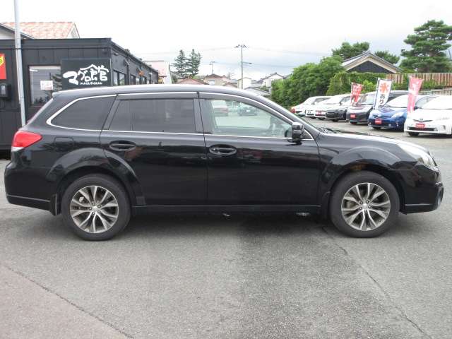 Subaru Legacy Outback 10