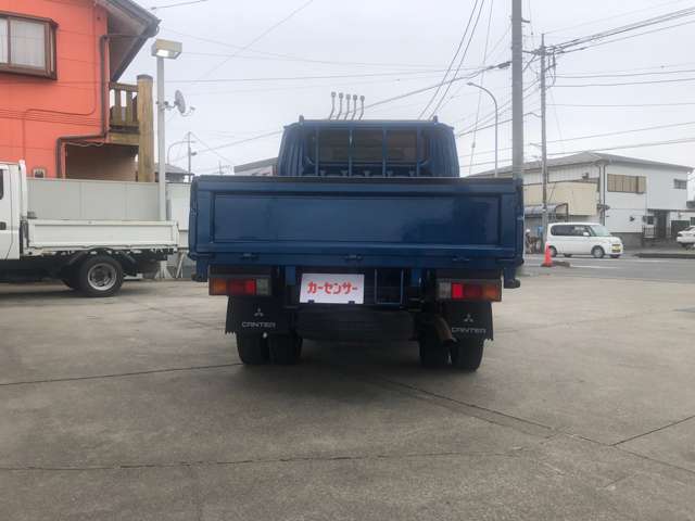 Mitsubishi Fuso Canter 4