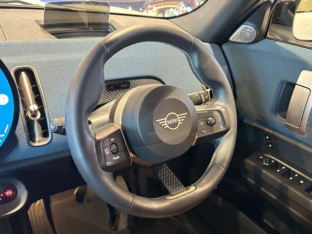 MINI Countryman 9