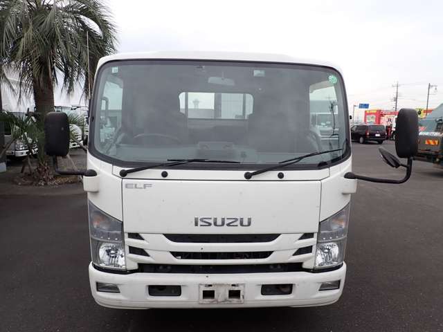 Isuzu Elf 4
