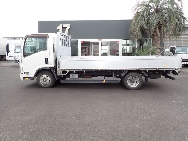 Isuzu Elf 10