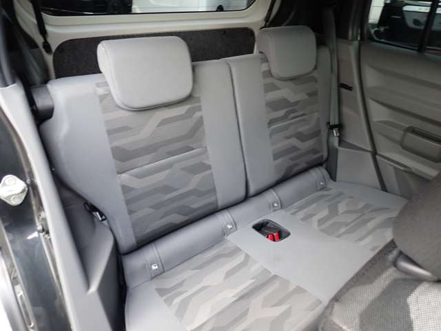 Daihatsu Taft 12