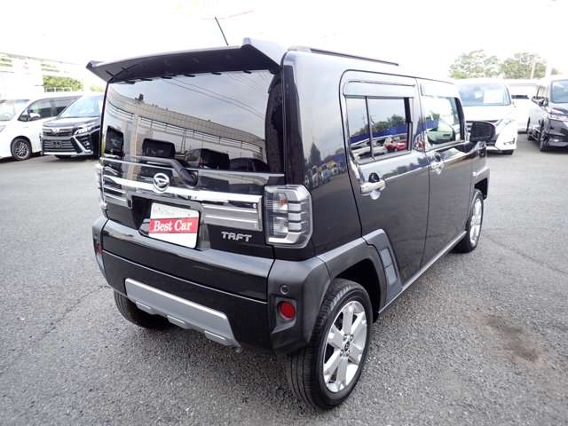 Daihatsu Taft 4