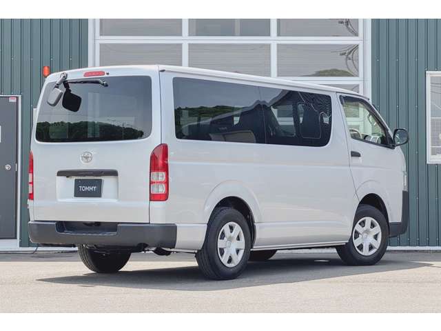 Toyota Regius Ace 5