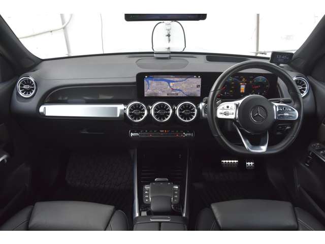 Mercedes-Benz GLB 7