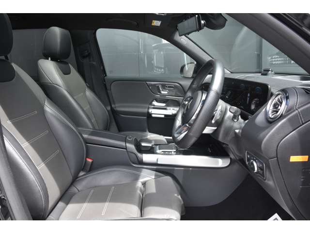 Mercedes-Benz GLB 8