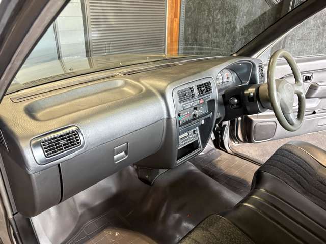 Nissan Datsun 12
