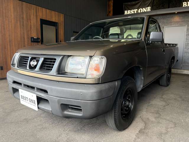 Nissan Datsun 4