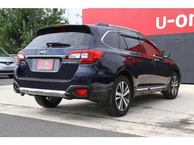 Subaru Legacy Outback 11