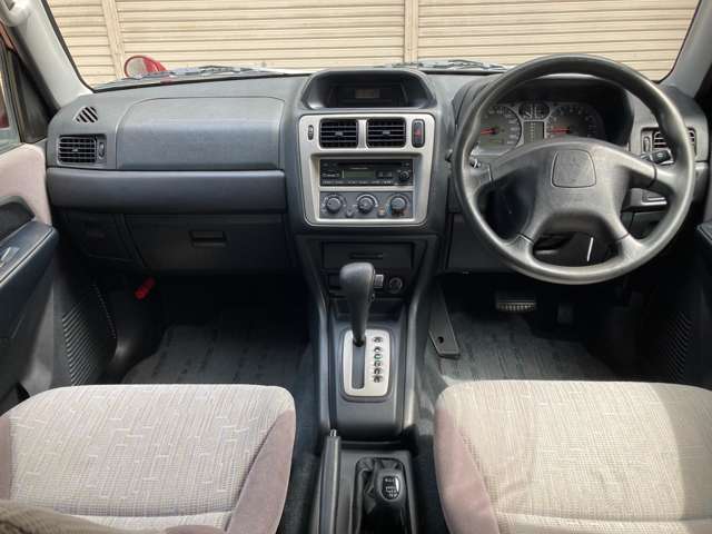 Mitsubishi Pajero iO 3