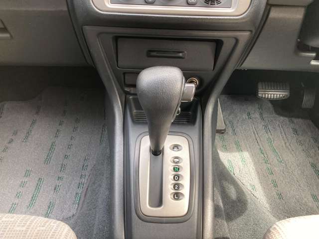 Mitsubishi Pajero iO 6