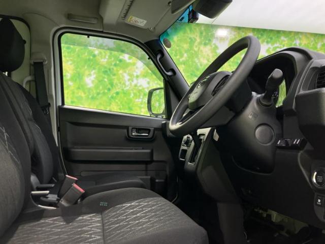 Daihatsu Atrai 7
