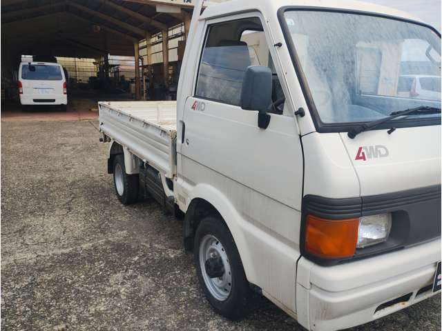 Mazda Bongo Truck 4