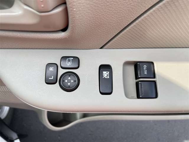 Nissan NV100 Clipper 7