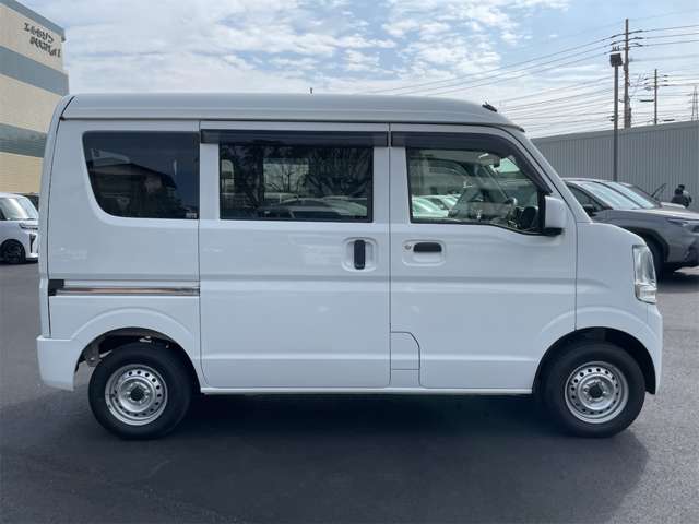 Nissan NV100 Clipper 10