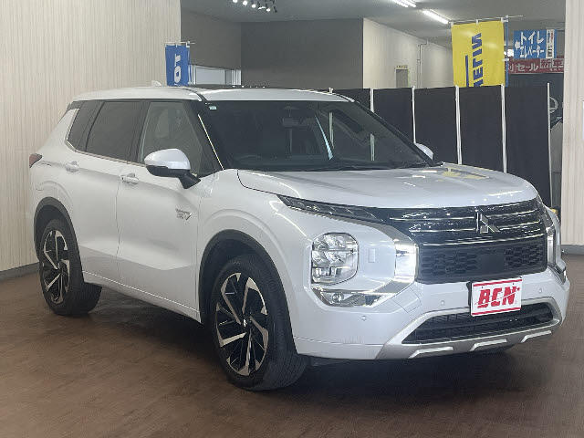 Mitsubishi Outlander 2