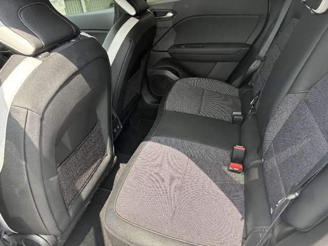 Renault Captur 11