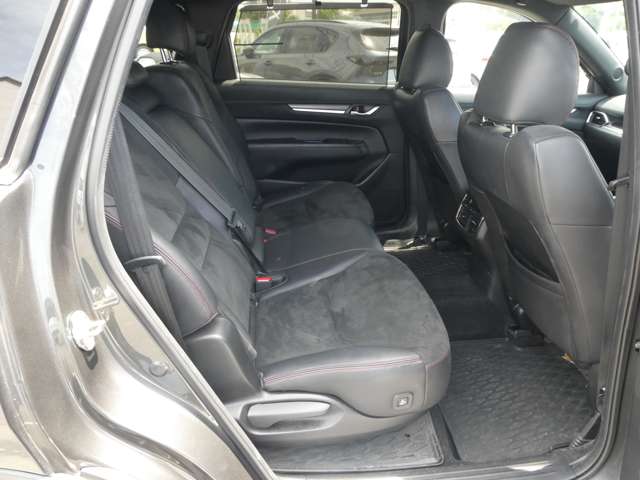 Mazda CX-8 11