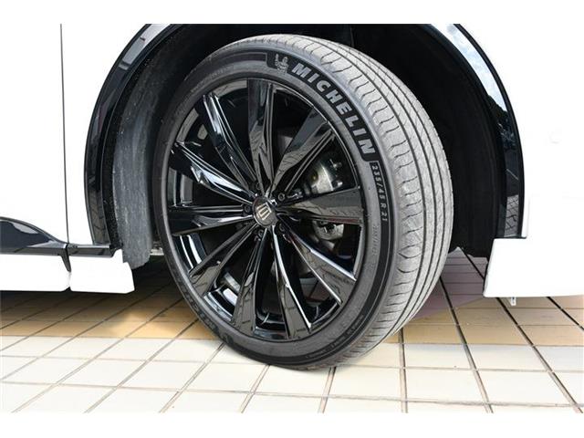 Toyota Crown Sport 12