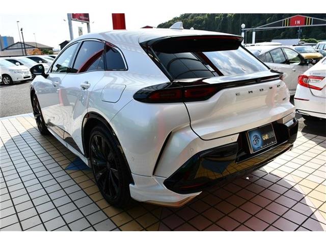 Toyota Crown Sport 6