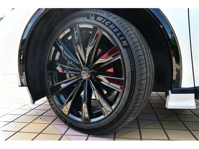 Toyota Crown Sport 10