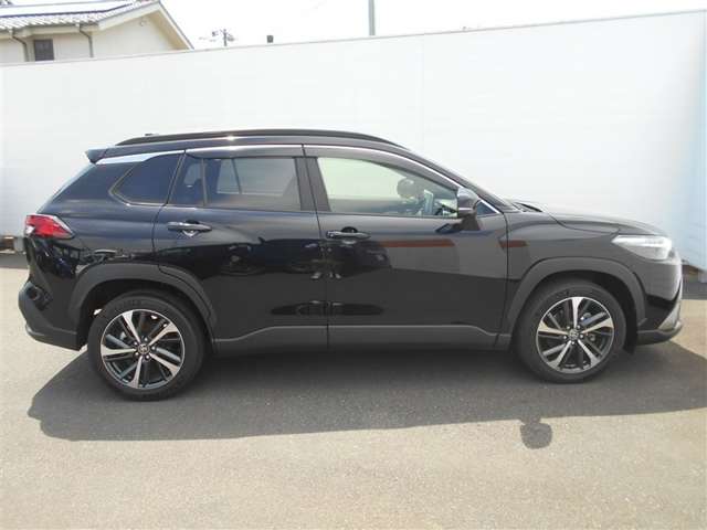 Toyota Corolla Cross 8