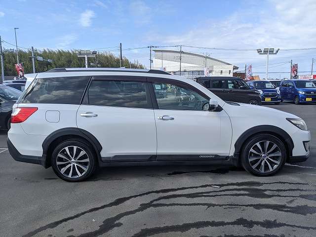 Subaru Exiga Crossover7 6