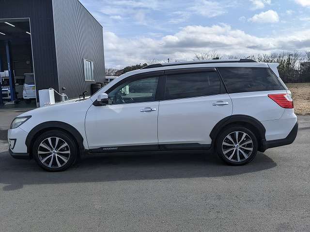 Subaru Exiga Crossover7 10