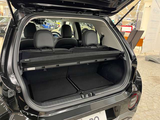 Hyundai インスター 10
