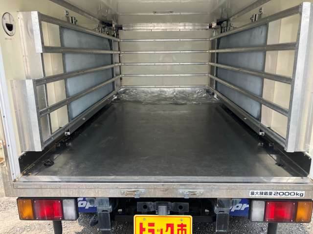 Isuzu Elf 3