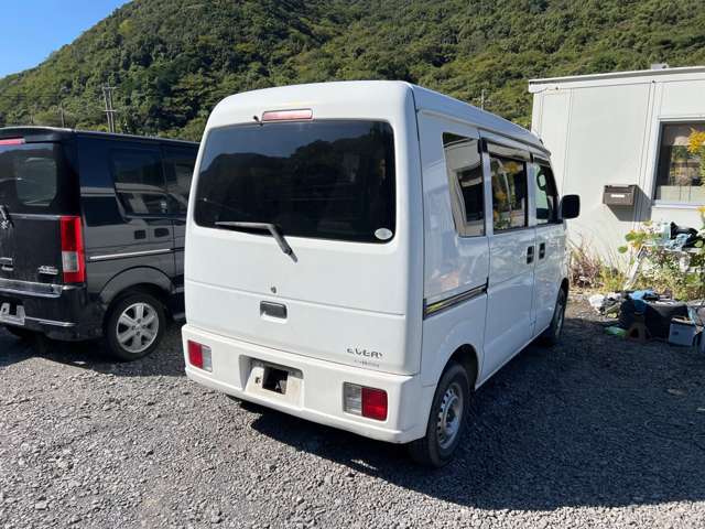 Suzuki Every 3