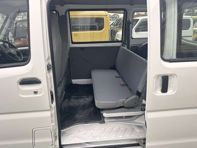 Mitsubishi Minicab MiEV 6