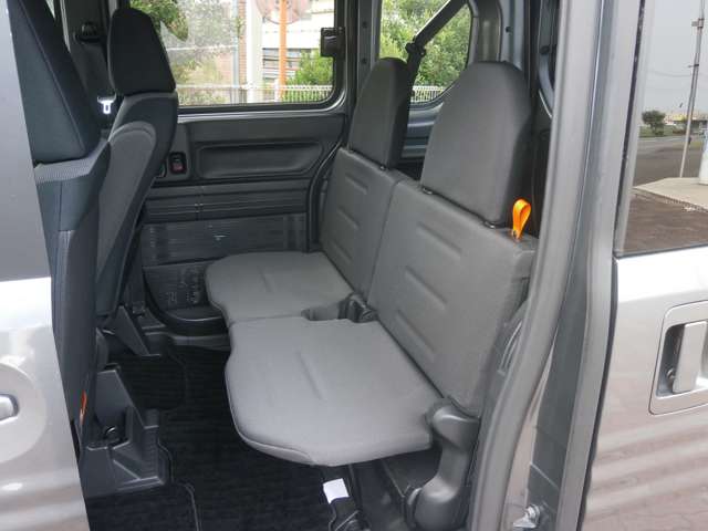 Honda N-VAN 12