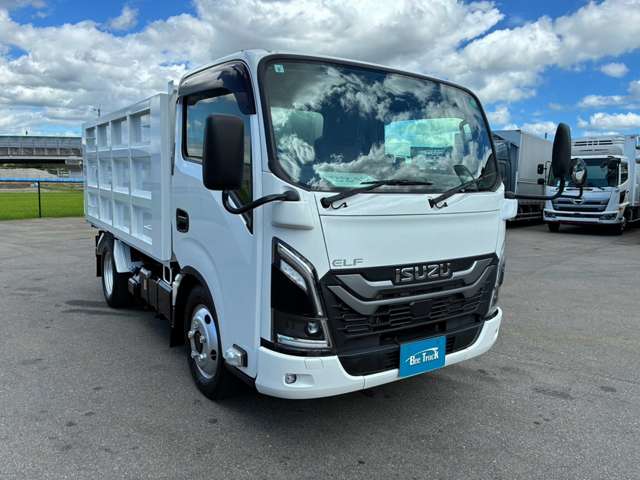 Isuzu Elf 12