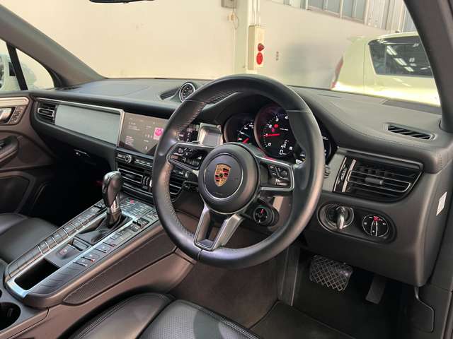 Porsche Macan 6