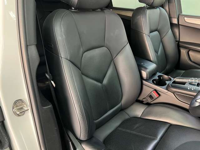 Porsche Macan 9