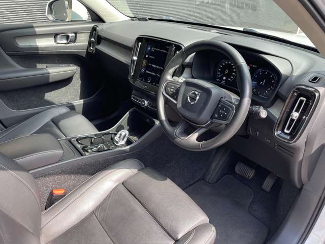 Volvo XC40 11