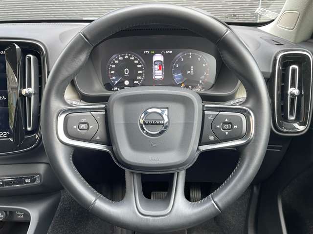 Volvo XC40 10