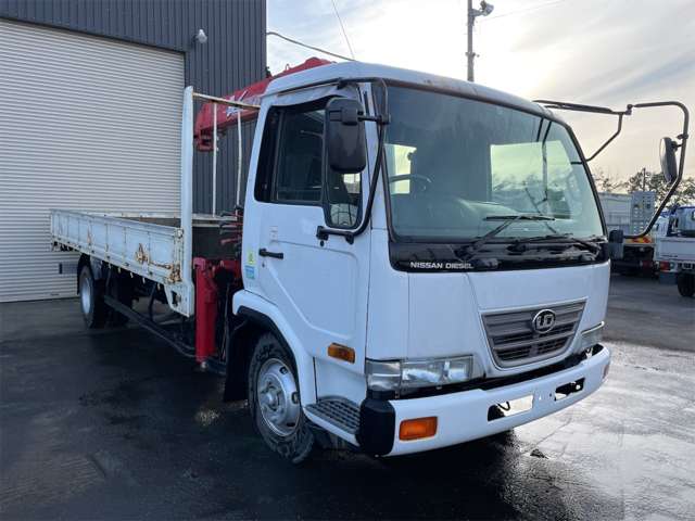 Nissan Condor 3
