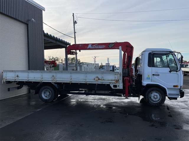 Nissan Condor 4