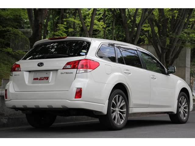 Subaru Legacy Outback 6