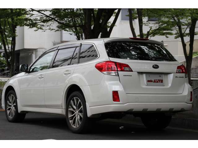 Subaru Legacy Outback 7