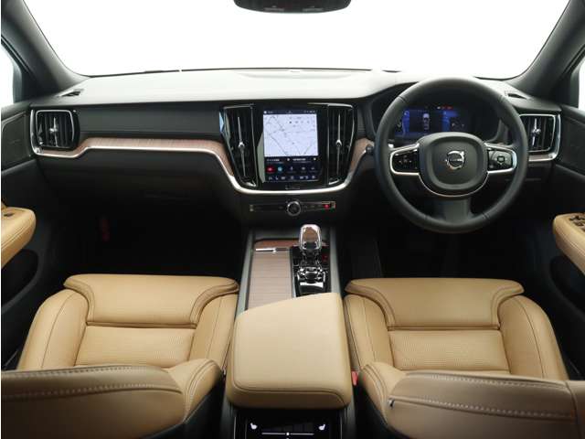 Volvo V60 Cross Country 4